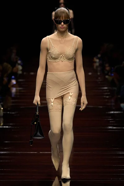 Look 2